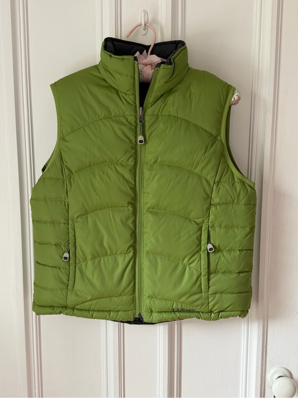 Women’s LL Bean Reversible Green /Black Quilted Mock Neck Goose Down Puffer Vest